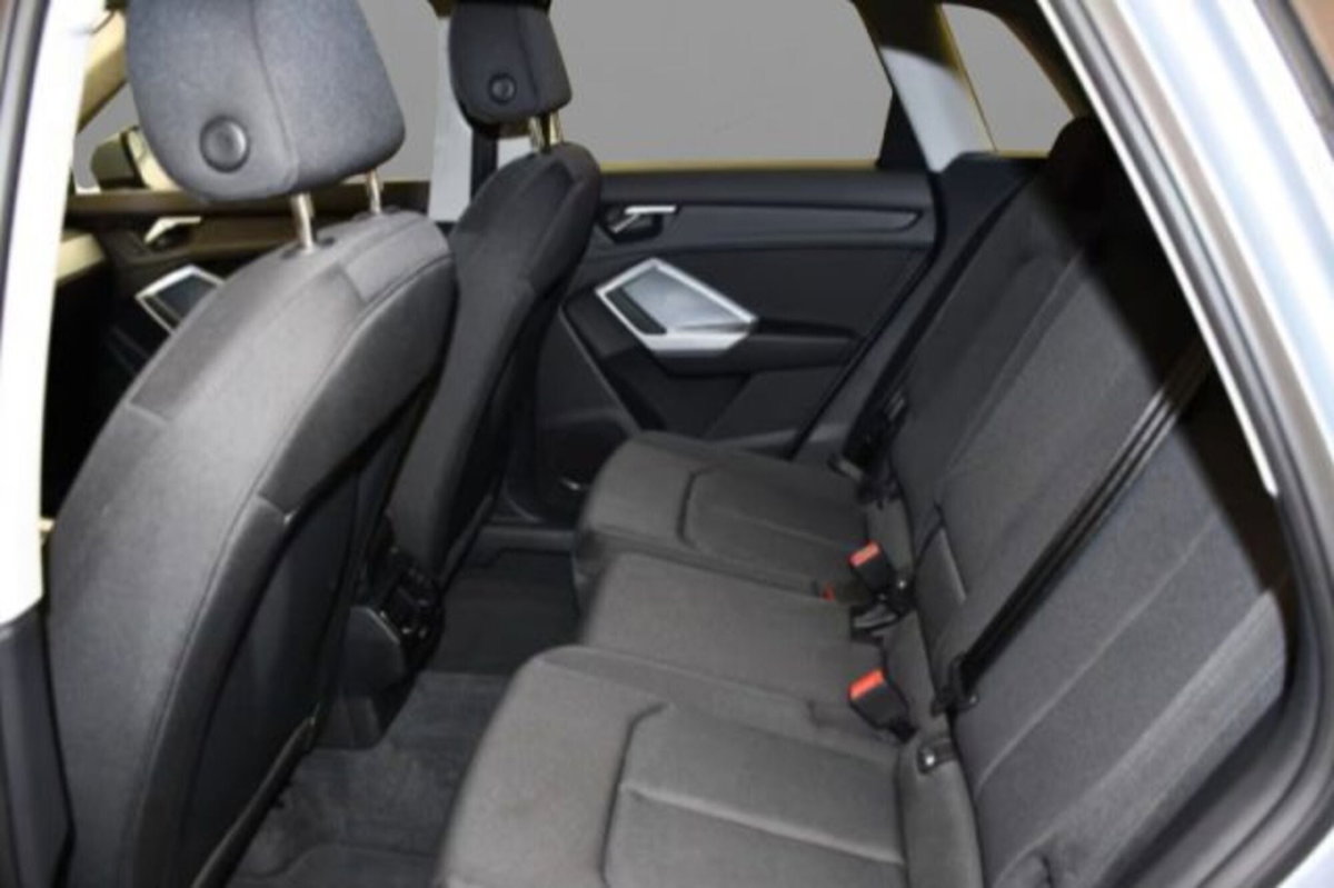 Audi Q3 35 TFSI S tronic Business Advanced (8)