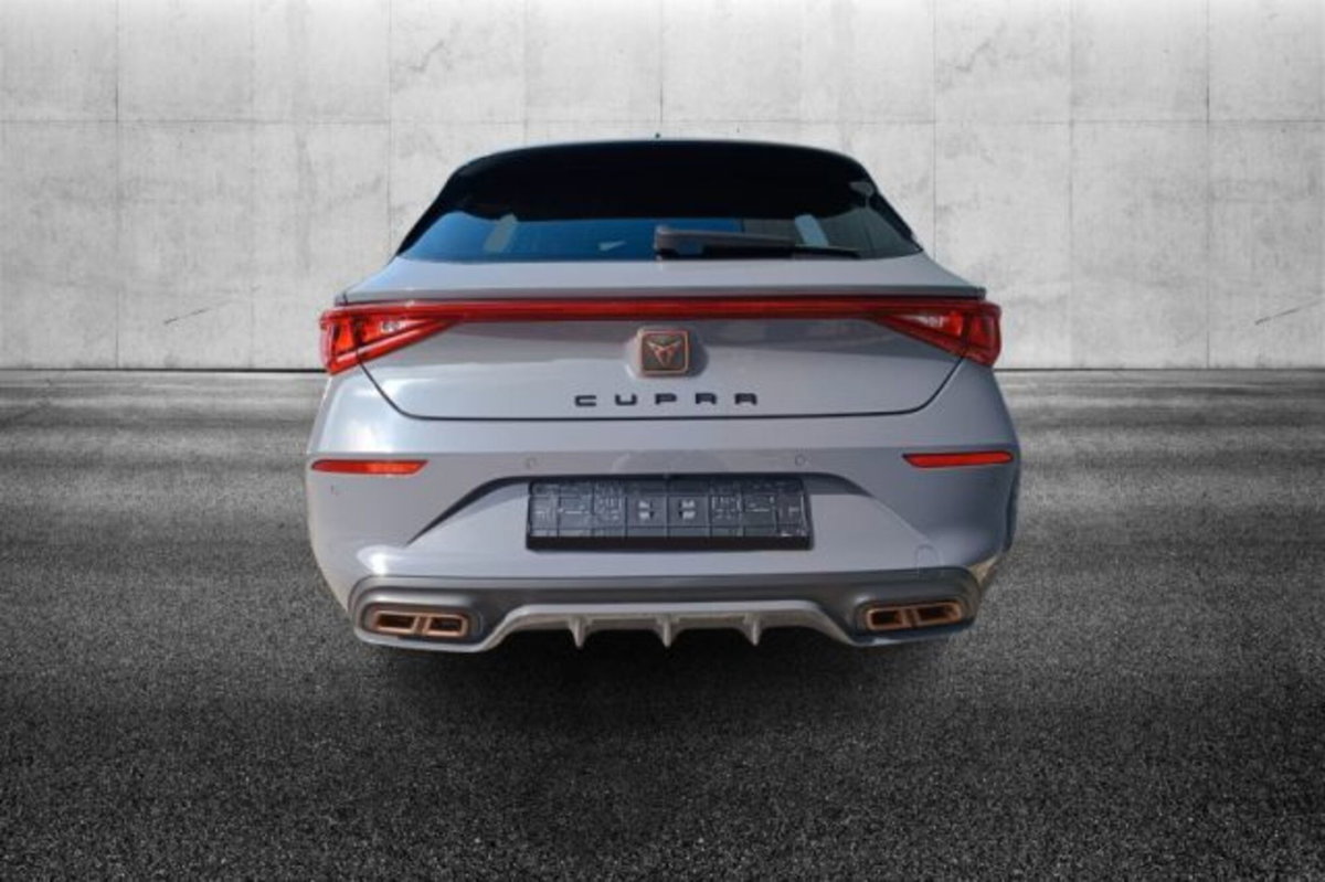 Cupra Leon Leon 1.4 e-HYBRID 245 CV DSG VZ Carbon (4)