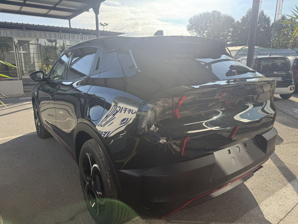 Alfa Romeo Junior 1.2 ibrida Sport Speciale 145cv edct6 (7)