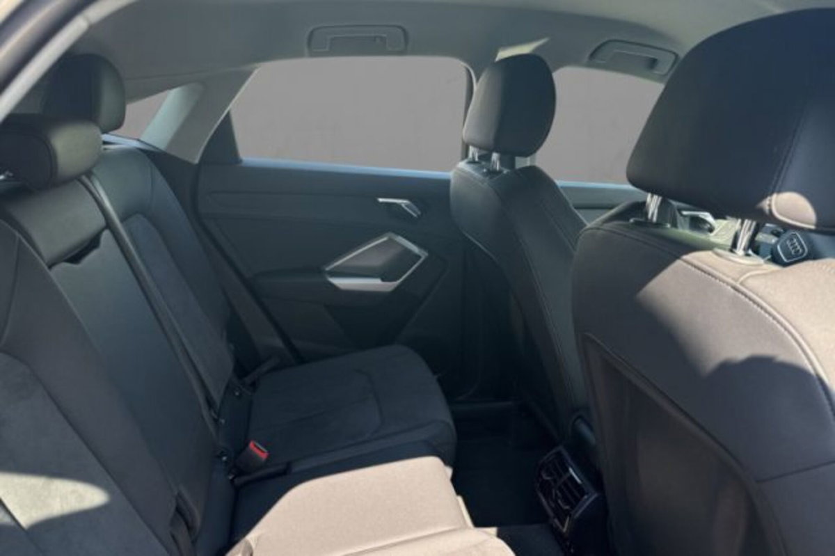 Audi Q3 Sportback 35 TDI quattro S tronic S line edition (8)