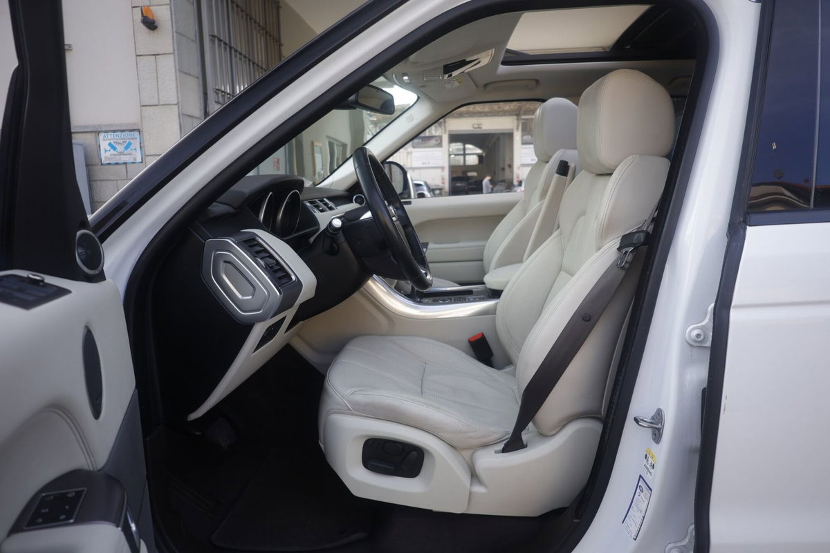 Land Rover Range Rover Sport 3.0 TDV6 HSE Dynamic (18)