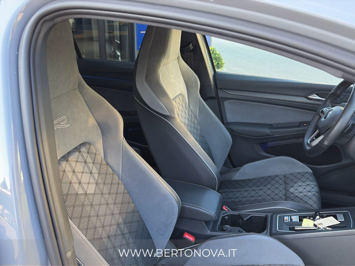 Volkswagen Golf 1.5 eTSI 130 CV EVO ACT DSG R-Line (10)