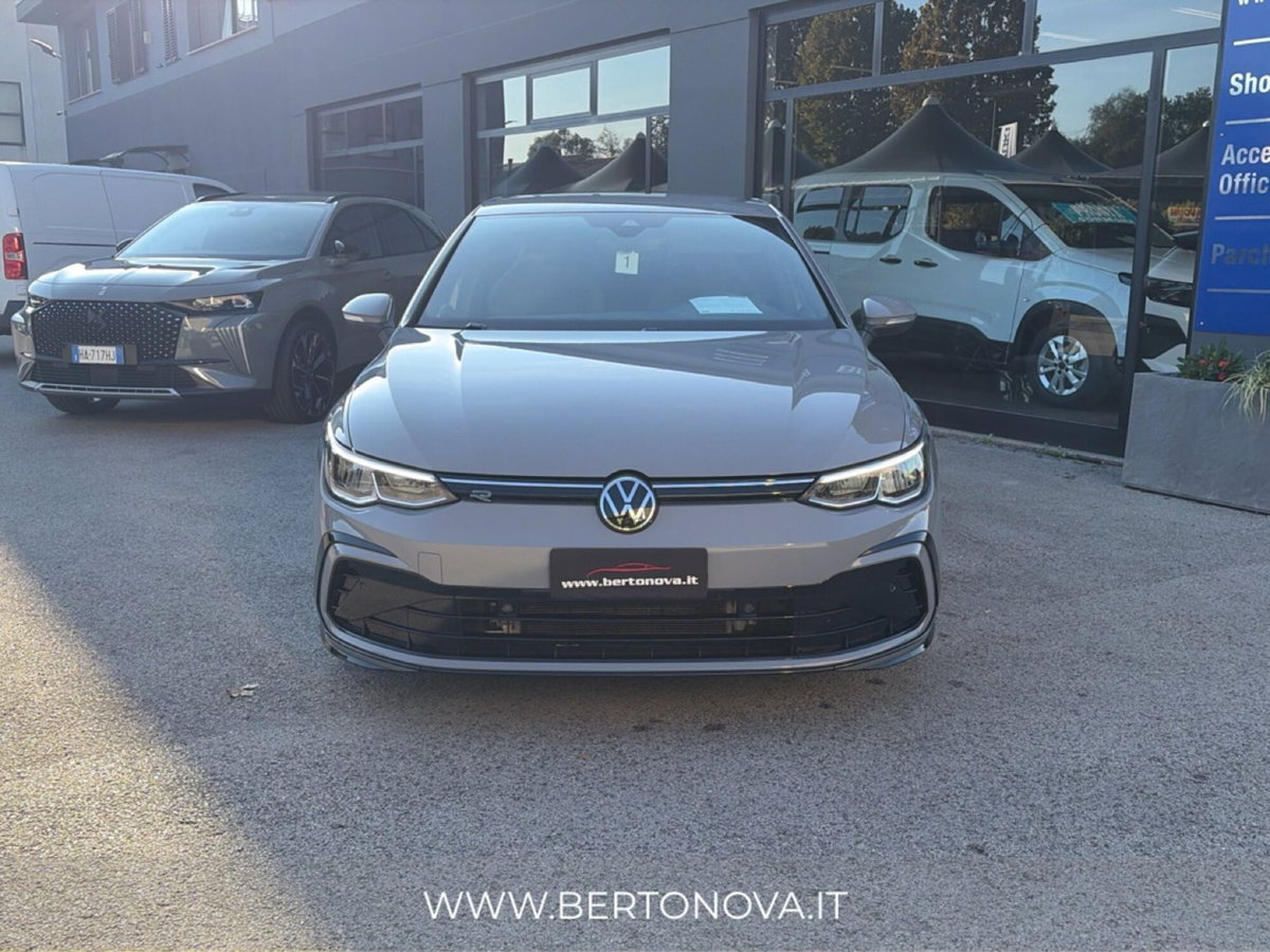Volkswagen Golf 1.5 eTSI 130 CV EVO ACT DSG R-Line (5)