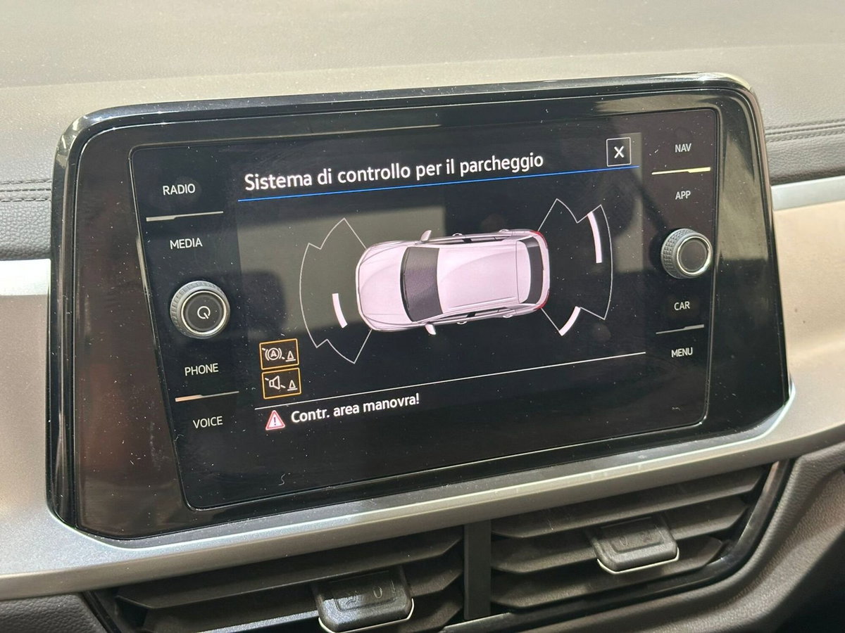 Volkswagen T-Roc 1.5 tsi Life dsg (9)