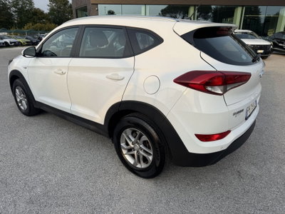 Hyundai Tucson 1.7 CRDi Classic (3)