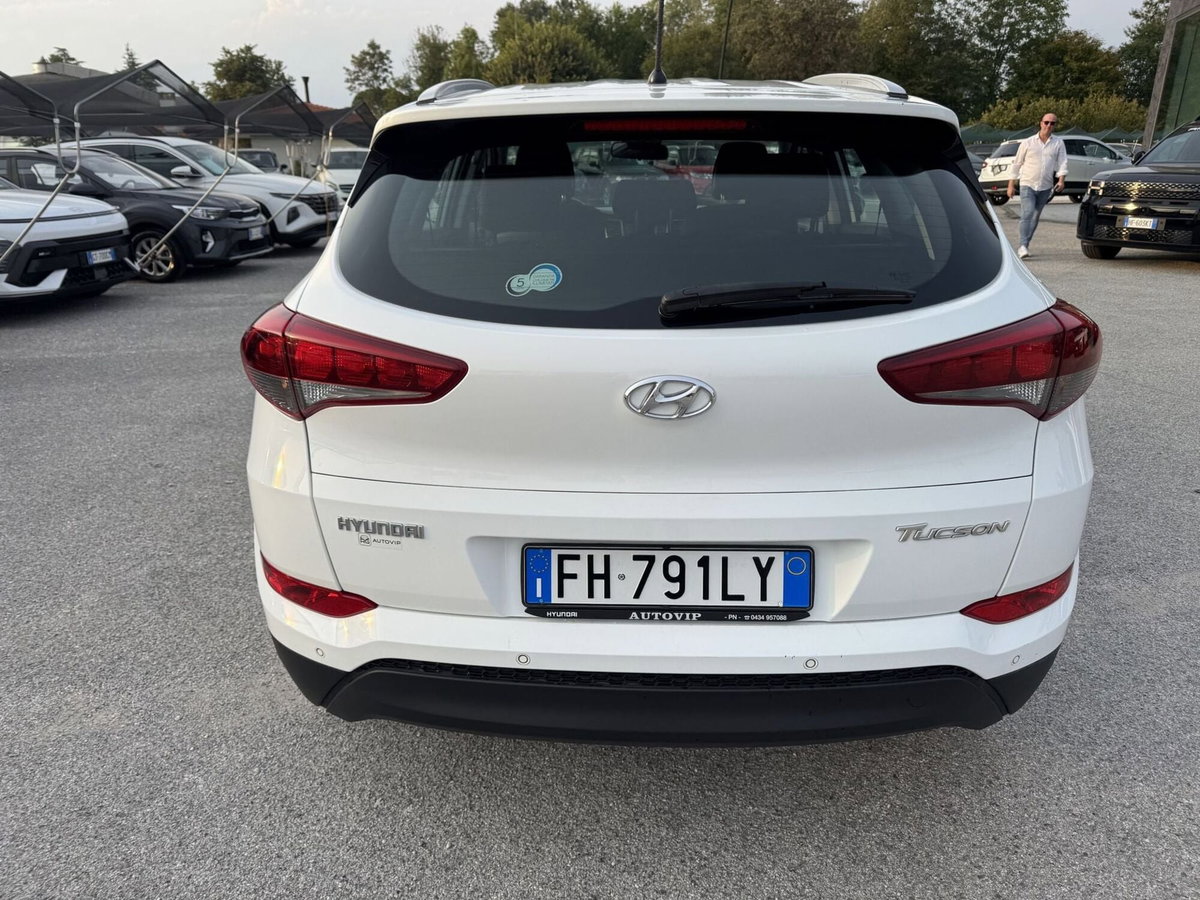 Hyundai Tucson 1.7 CRDi Classic (4)