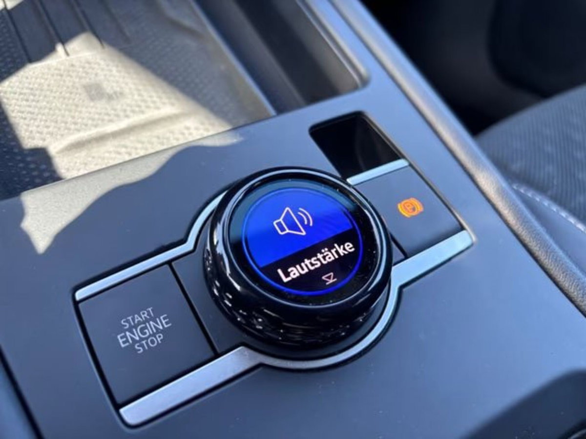 Volkswagen T-Roc 1.5 etsi R-Line 150cv dsg (12)