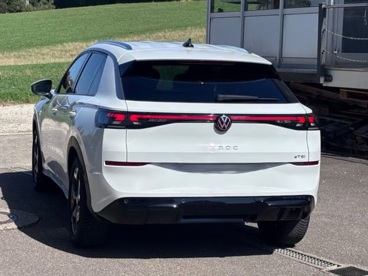 Volkswagen T-Roc 1.5 etsi R-Line 150cv dsg (5)