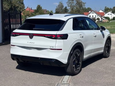 Volkswagen T-Roc 1.5 etsi R-Line 150cv dsg (6)