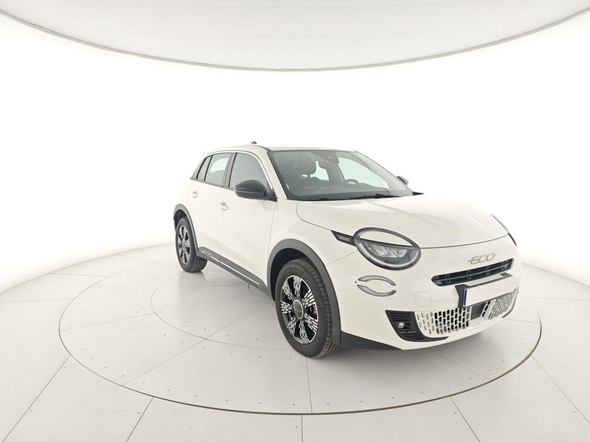Fiat 600 1.2 hybrid 110cv auto