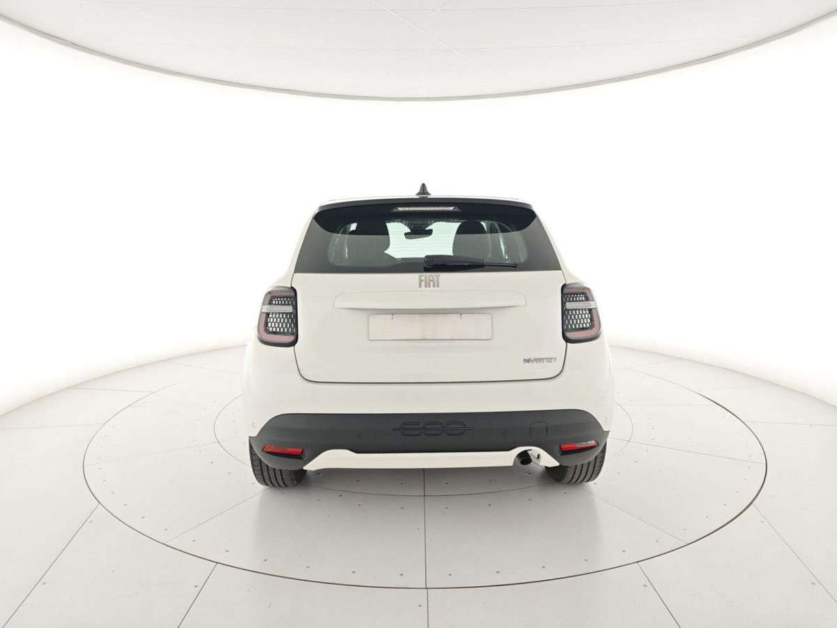 Fiat 600 1.2 hybrid 110cv auto (4)