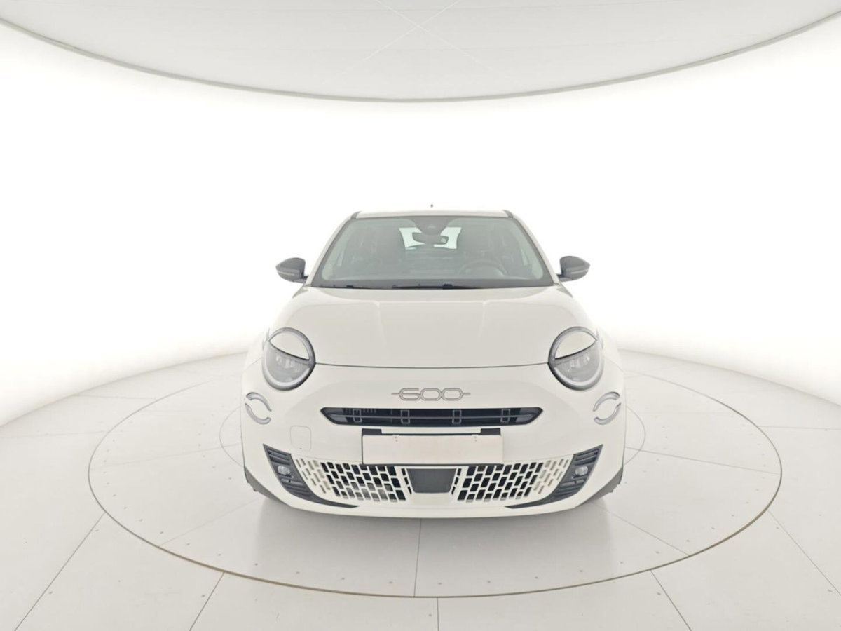 Fiat 600 1.2 hybrid 110cv auto (5)