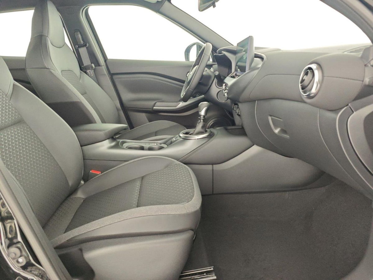 Nissan Juke 1.0 dig-t N-Connecta 114cv (14)