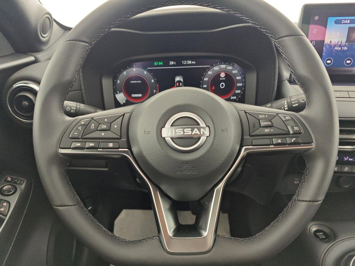 Nissan Juke 1.0 dig-t N-Connecta 114cv (18)