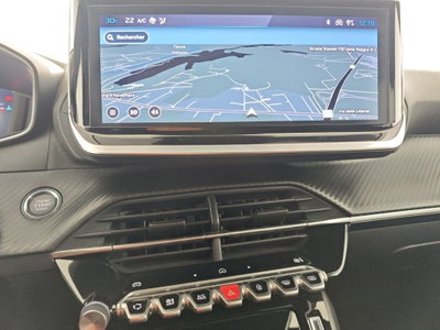Peugeot 2008 PureTech 100 S&S Allure (17)
