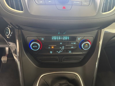 Ford C-Max 1.6 120CV GPL Titanium (18)