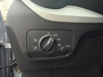 Audi Q2 Q2 30 TDI Business (15)