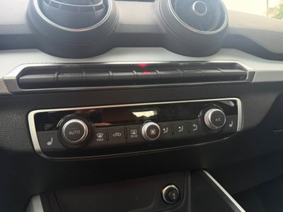Audi Q2 Q2 30 TDI Business (17)