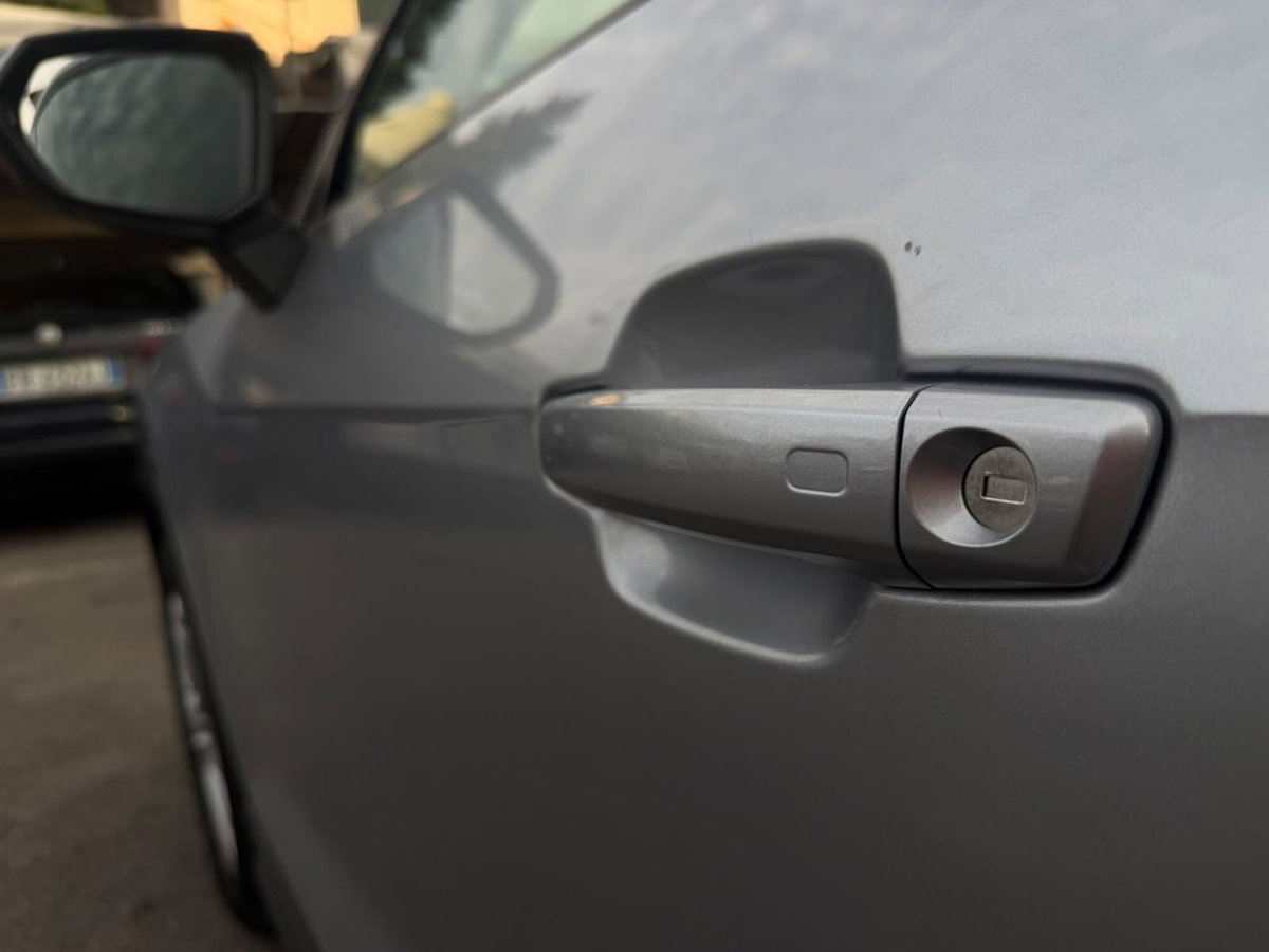 Audi Q2 Q2 30 TDI Business (5)