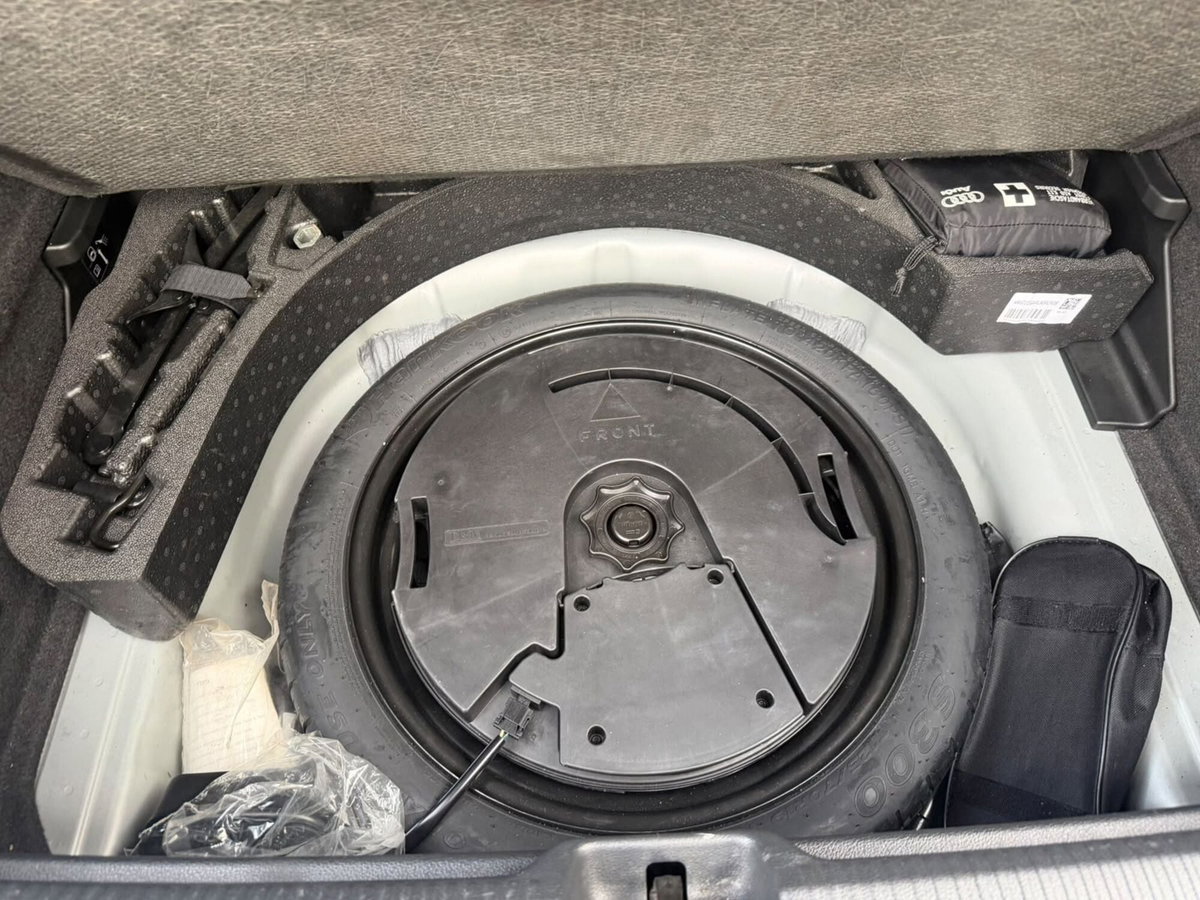 Audi Q2 Q2 30 TDI Business (7)