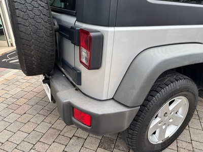 Jeep Wrangler 2.8 CRD DPF Sport (17)