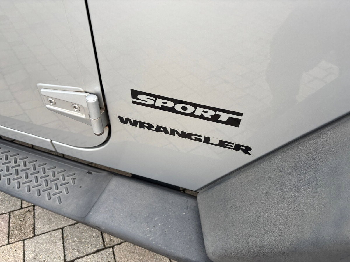 Jeep Wrangler 2.8 CRD DPF Sport (20)