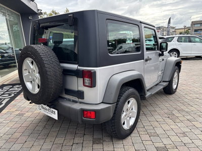 Jeep Wrangler 2.8 CRD DPF Sport (4)