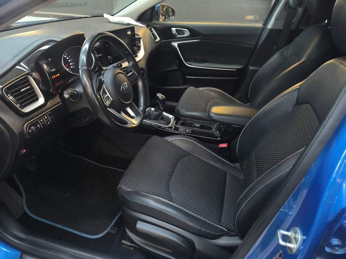 Kia XCeed 1.0 T-GDi GPL Style (9)