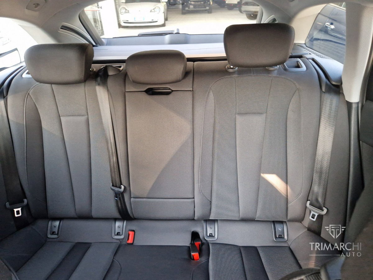Audi A6 Allroad 40 TDI 2.0 quattro S tronic Evolution (15)