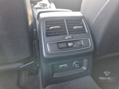 Audi A6 Allroad 40 TDI 2.0 quattro S tronic Evolution (17)