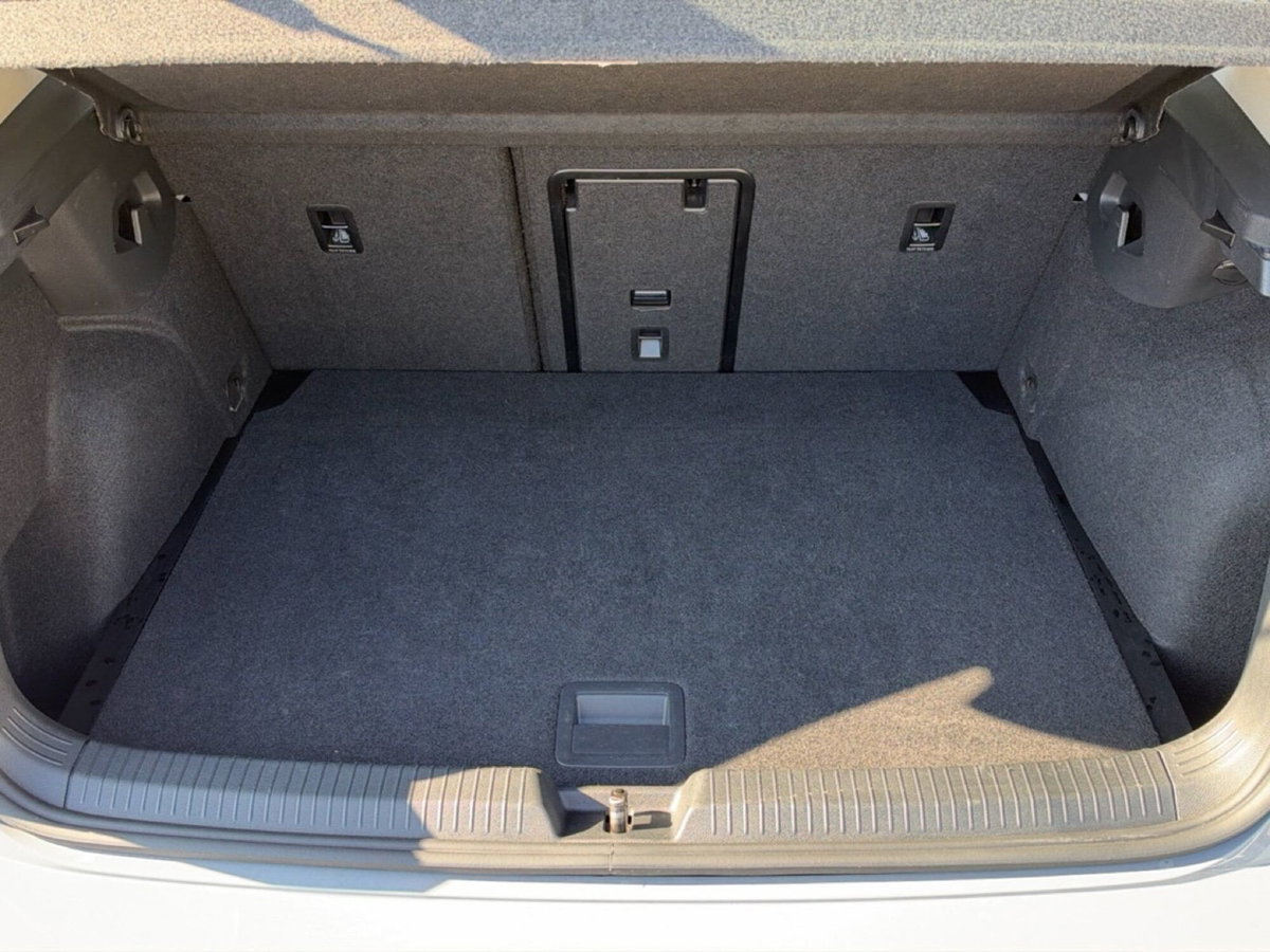 Volkswagen Golf 1.5 TSI EVO ACT Style (10)