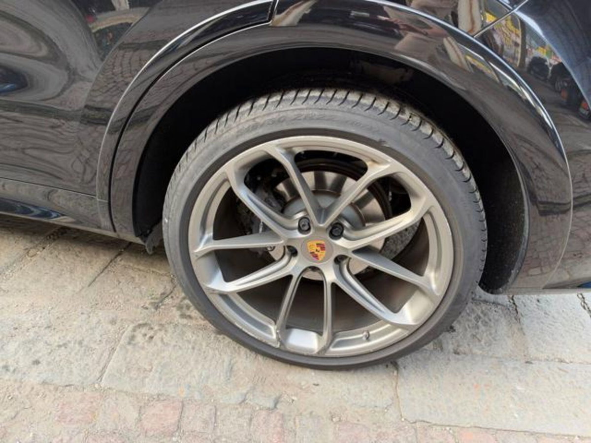 Porsche Cayenne Coupé 3.0 V6 (15)