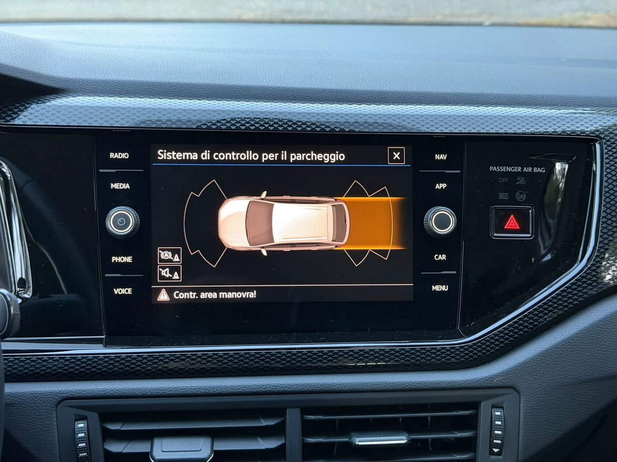 Volkswagen Taigo 1.0 tsi R-Line 95cv (13)