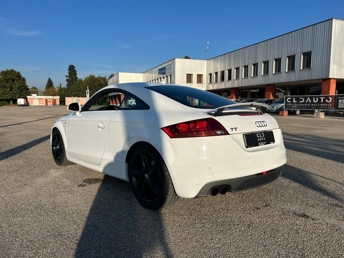 Audi TT Coupé Coupe 45 2.0 tfsi quattro s-tronic (2)