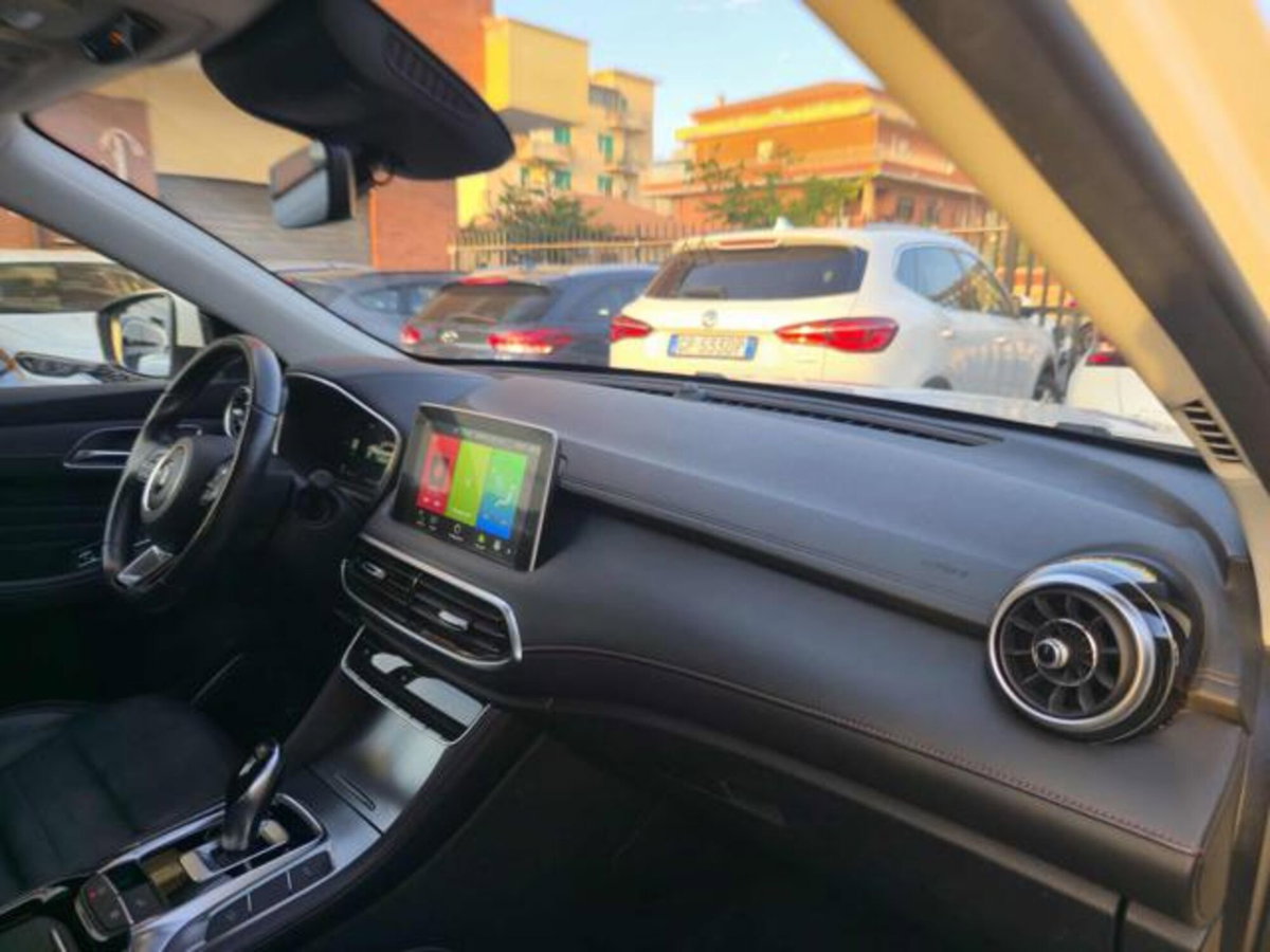 Mg EHS Plug-in Hybrid Exclusive (12)
