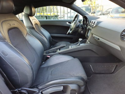 Audi TT Coupé Coupe 45 2.0 tfsi quattro s-tronic (11)