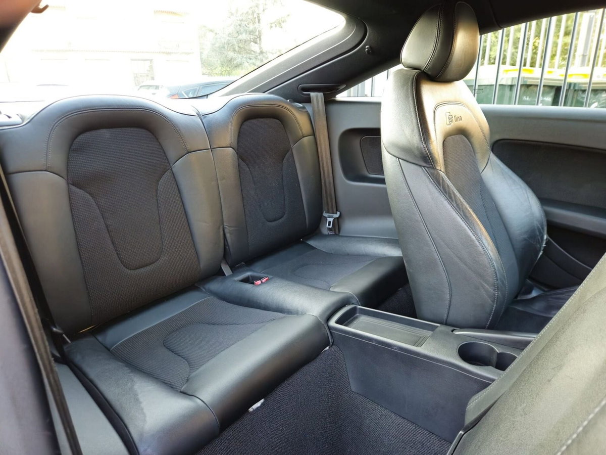 Audi TT Coupé Coupe 45 2.0 tfsi quattro s-tronic (12)