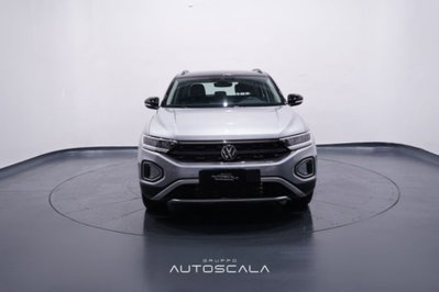 Volkswagen T-Roc 2.0 tdi Life 150cv dsg (2)