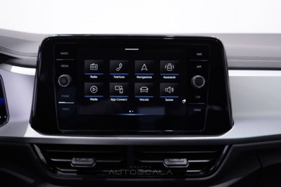 Volkswagen T-Roc 2.0 tdi Life 150cv dsg (16)