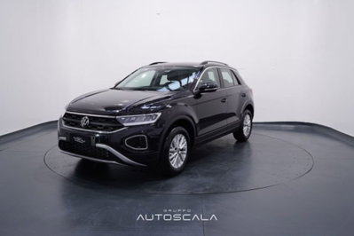 Volkswagen T-Roc 2.0 tdi Life 150cv dsg usata
