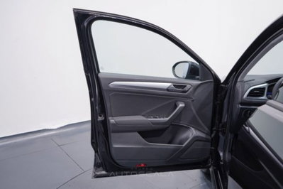 Volkswagen T-Roc 2.0 tdi Life 150cv dsg (9)