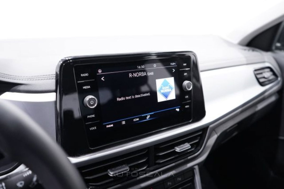 Volkswagen T-Roc 2.0 tdi Life 150cv dsg (14)