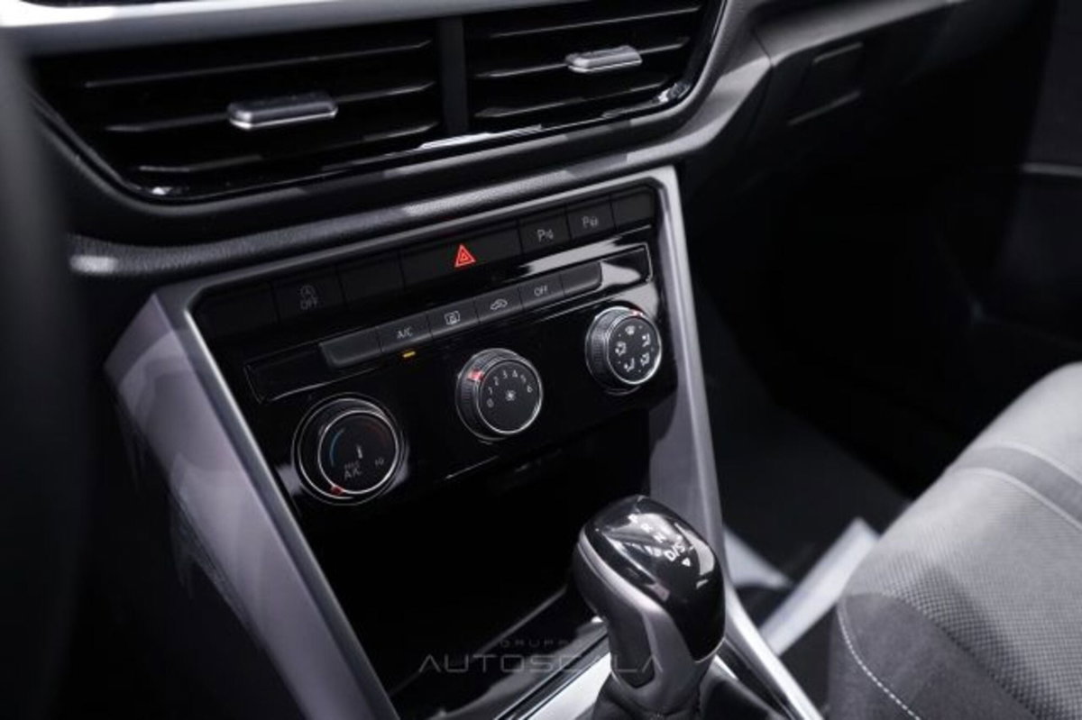 Volkswagen T-Roc 2.0 tdi Life 150cv dsg (15)