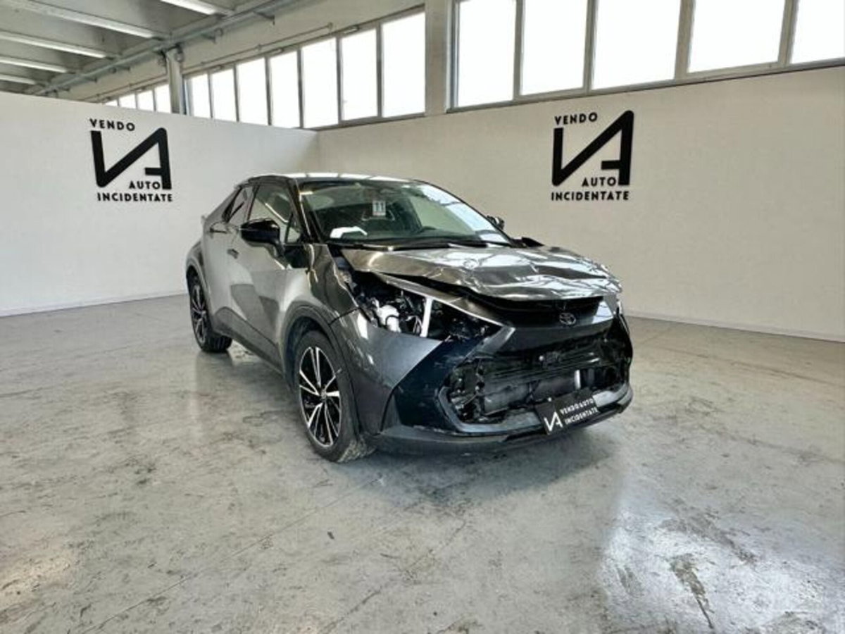 Toyota Toyota C-HR 1.8 hv Lounge fwd e-cvt