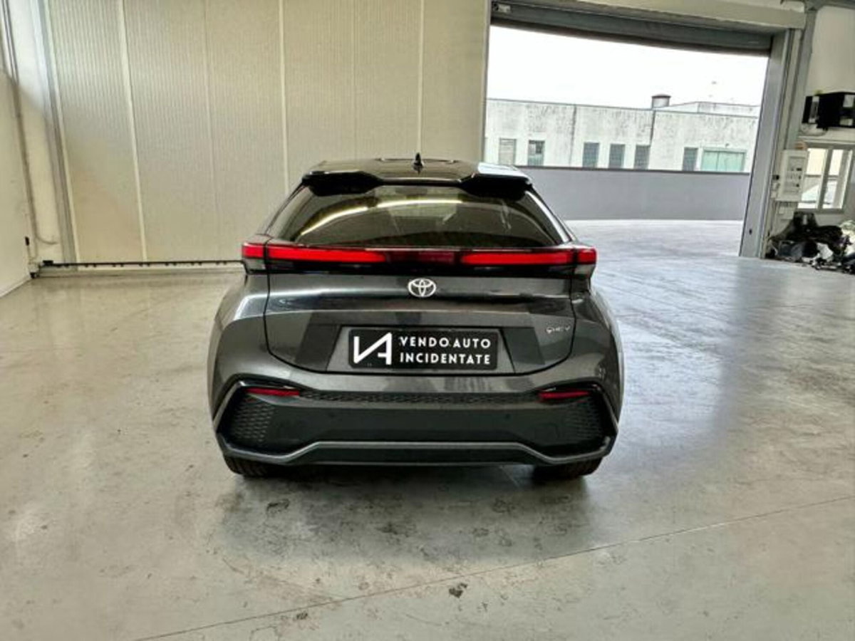 Toyota Toyota C-HR 1.8 hv Lounge fwd e-cvt (6)