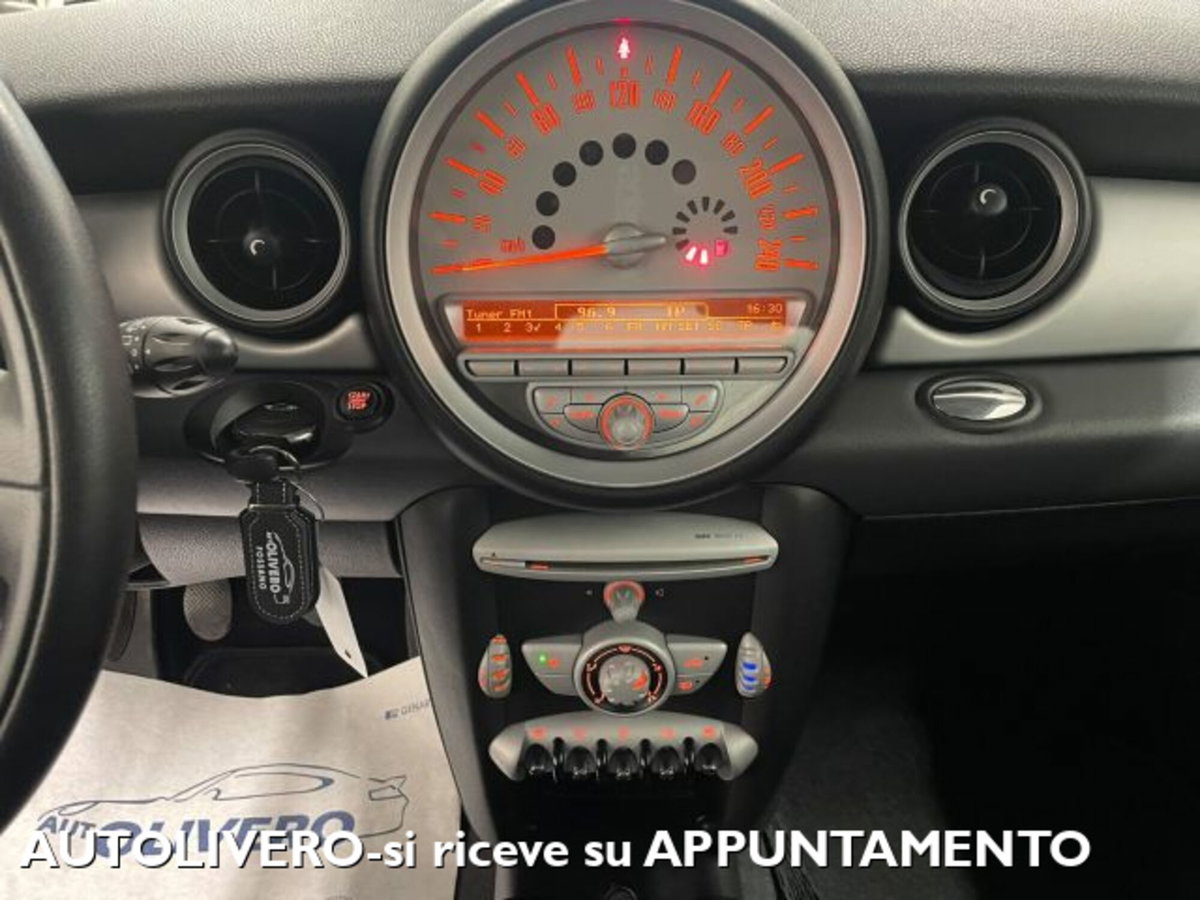 MINI Mini 1.6 16V Cooper Chili (13)