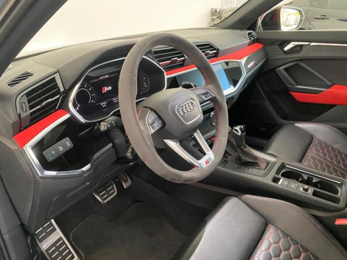 Audi RS Q3 Sportback 2.5 quattro s-tronic (10)