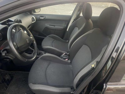 Peugeot 206 60CV 5p. Energie ECO GPL (8)