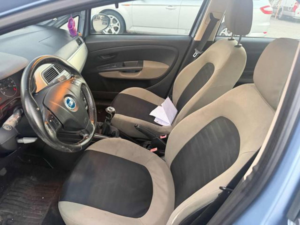 Fiat Grande Punto 1.3 MJT 75 CV 5 porte Dynamic (7)