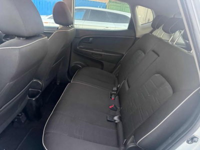 Kia Venga 1.4 CVVT EX ISG (12)